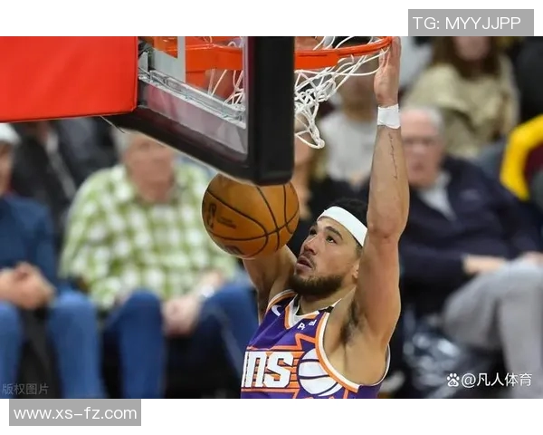 战术拆解：布克为何能掌控比赛节奏？